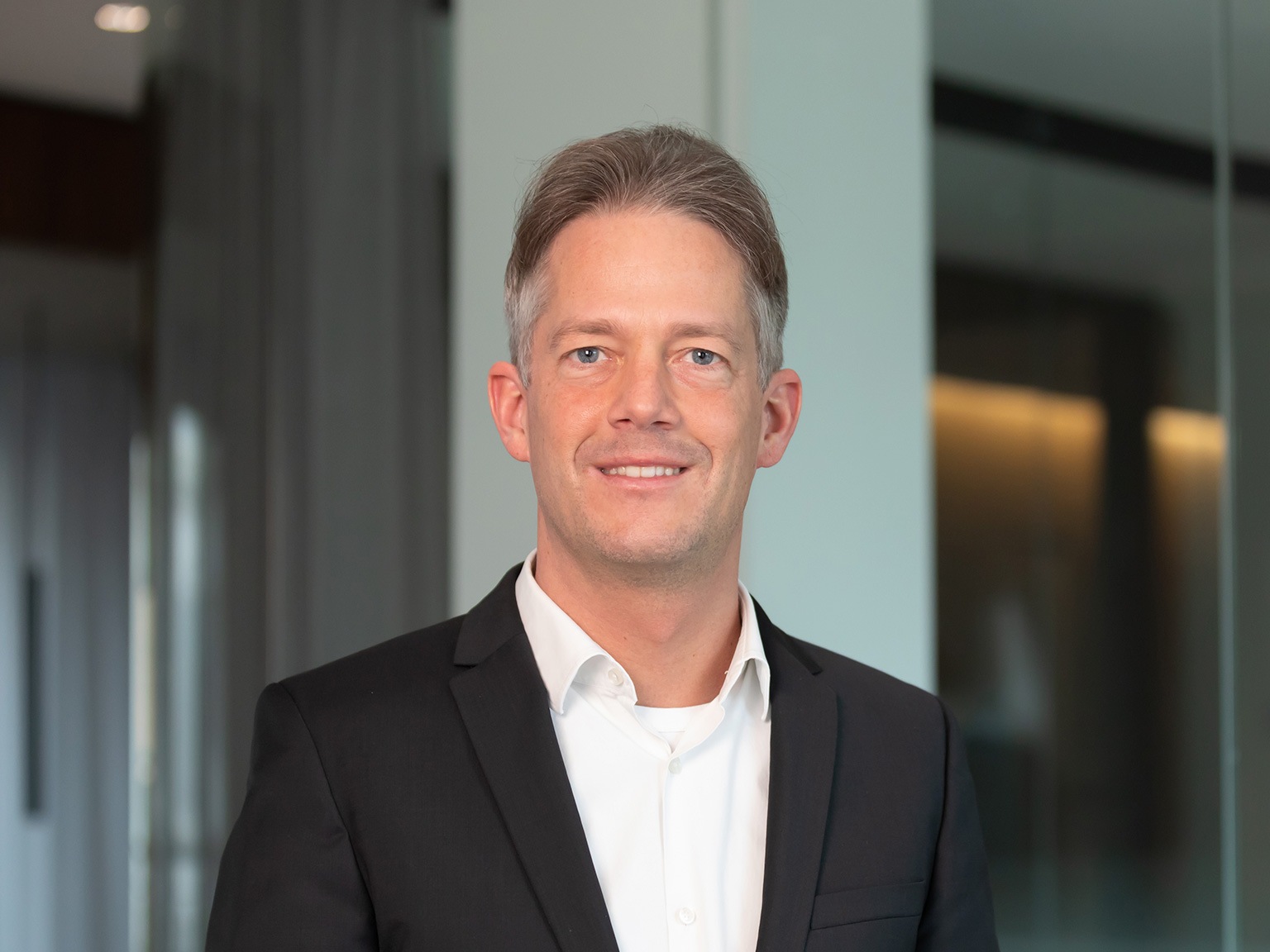 This is a profile image of Björn Münstermann